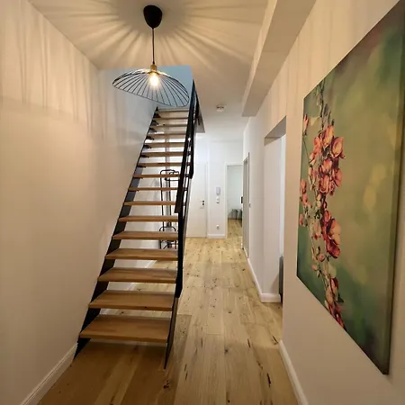 Schoene Maisonette